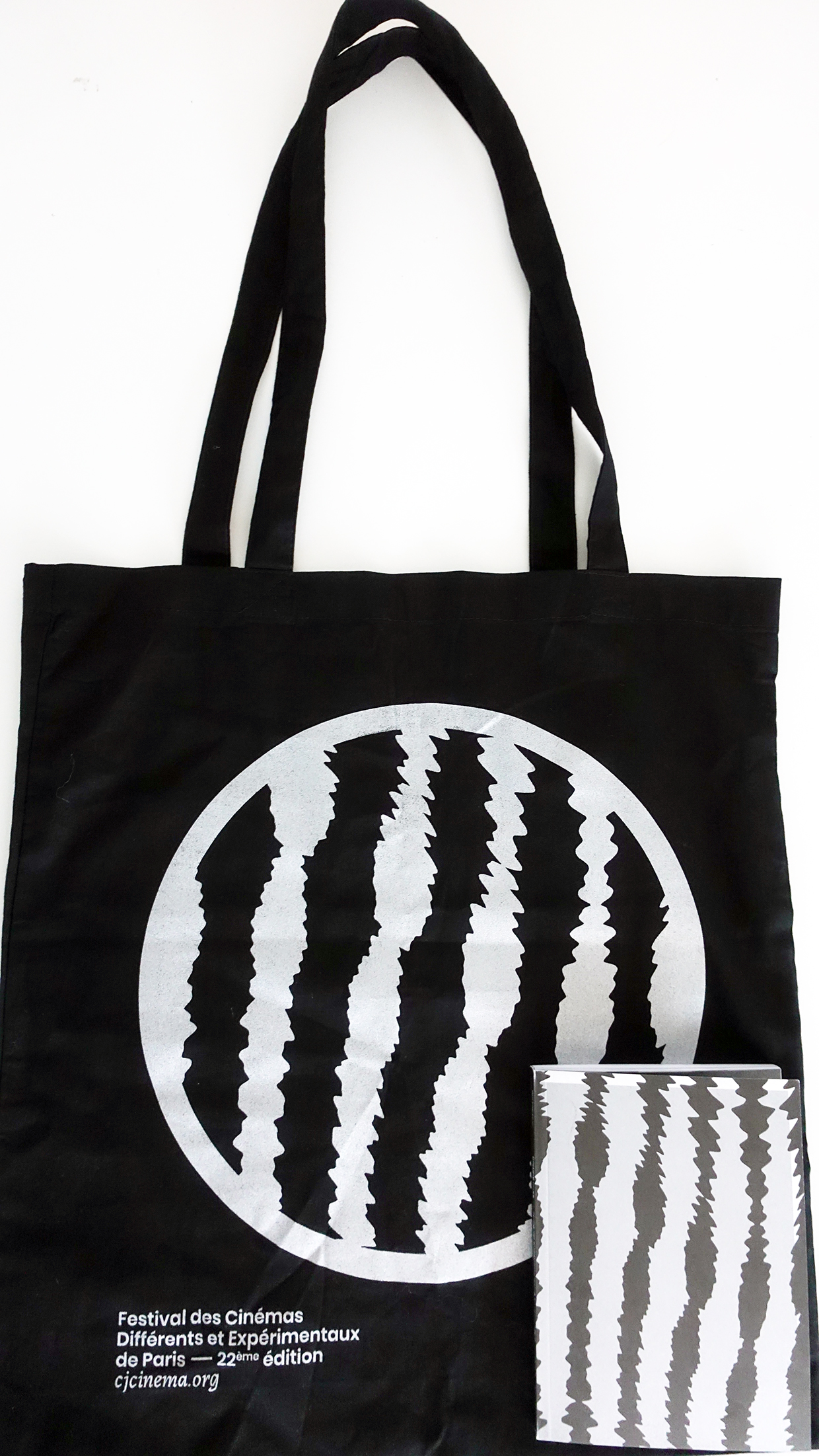 „WALDHORN“ World Premiere @ the Festival des Cinémas Différents Paris 2020 • 16 octobre • Compétition internationale #4/ 22:00 livestream